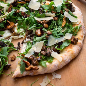 Wild Mushroom & Arugula pizza