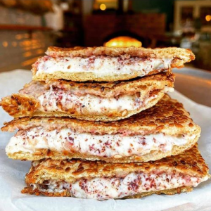 Cheesy Kaakeh